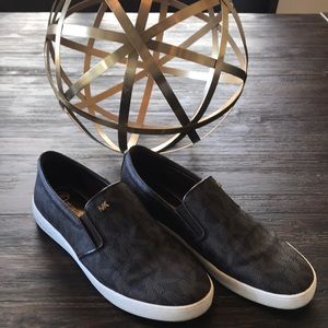 Micheal Kors Signature Print Slip-On Shoes